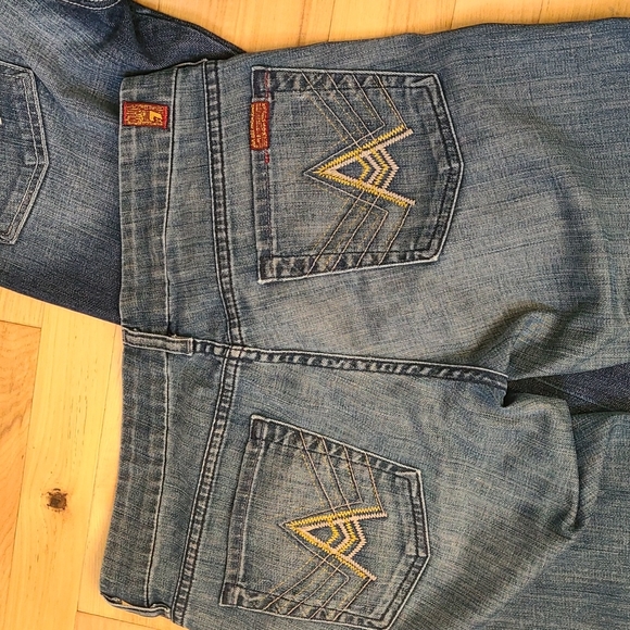 2 pairs - 7 For All Mankind jeans - Picture 6 of 7